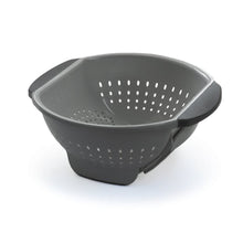 Load image into Gallery viewer, TRAPDOOR COLANDER WITH NO MESS FOOD RELEASE
